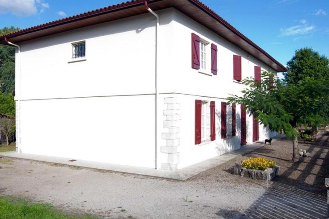 Photo of Buildings in Castets