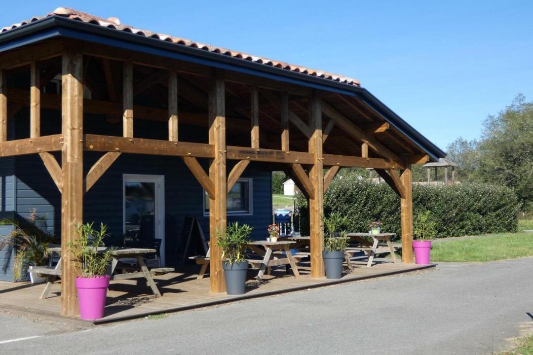 Photo of Buildings in Orist