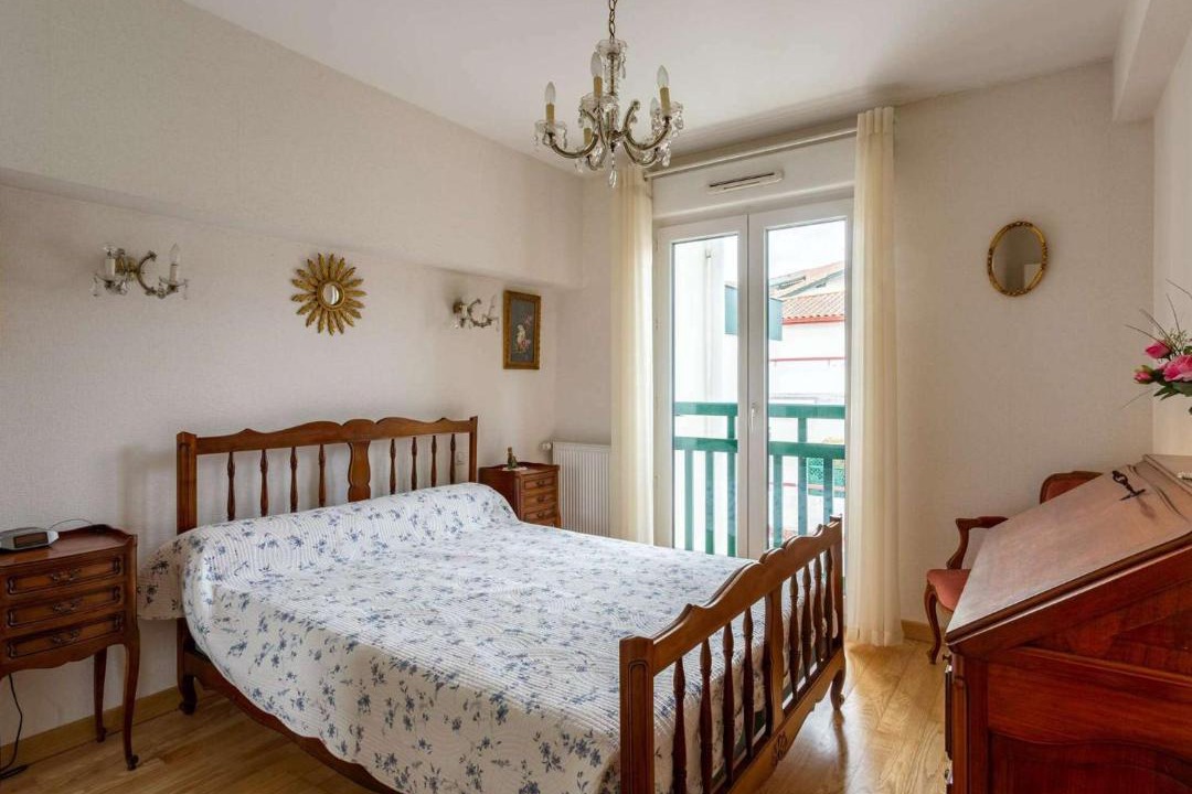 Photo of Bedroom in Saint-Jean-de-Luz City Center