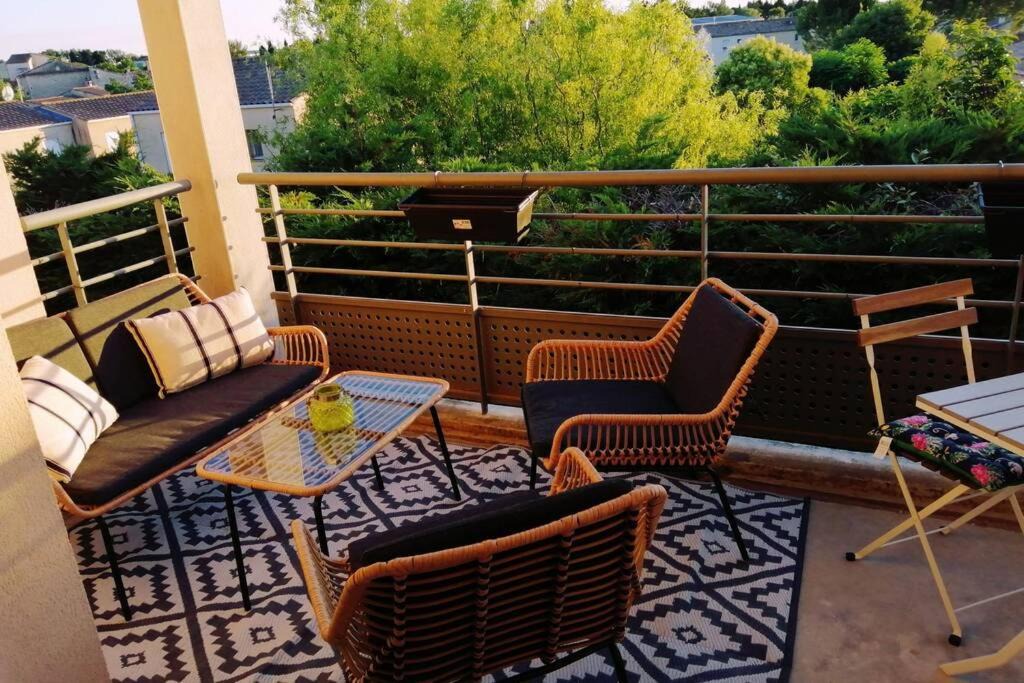 Photo of Patio Balcony in L'Isle-sur-la-Sorgue