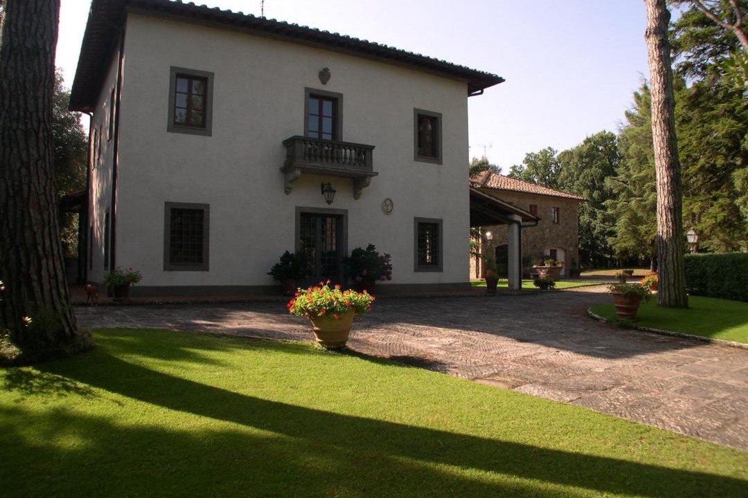 Photo of Buildings in Gambassi Terme