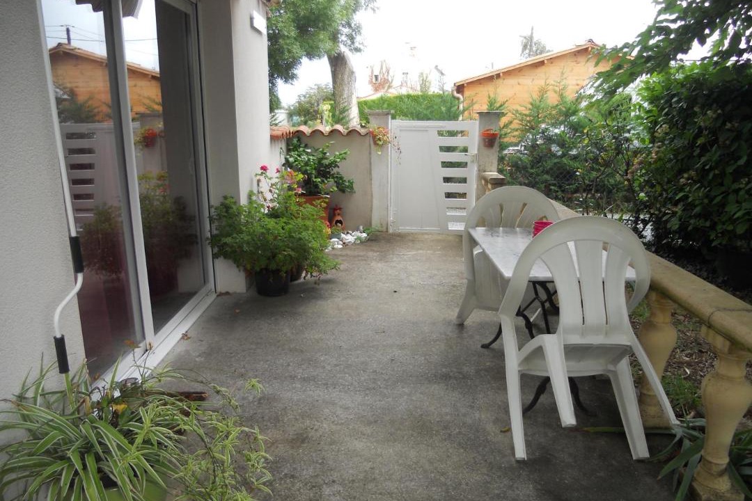 Photo of Patio Balcony in Saint-Laurent-de-la-Barriere