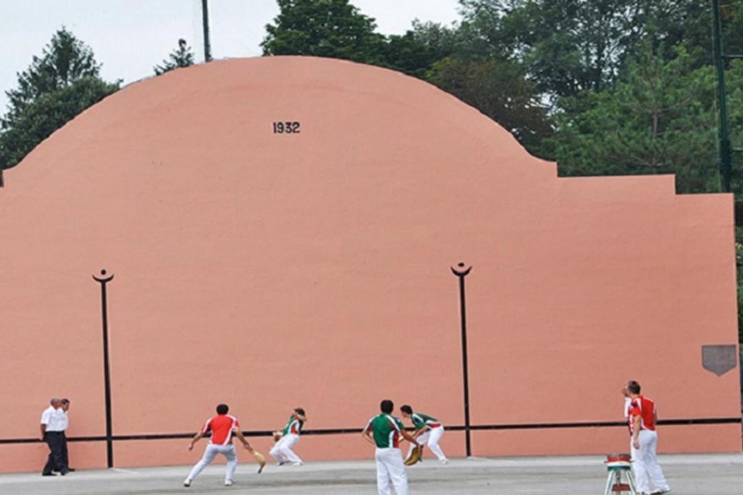 Photo of Buildings in Ustaritz
