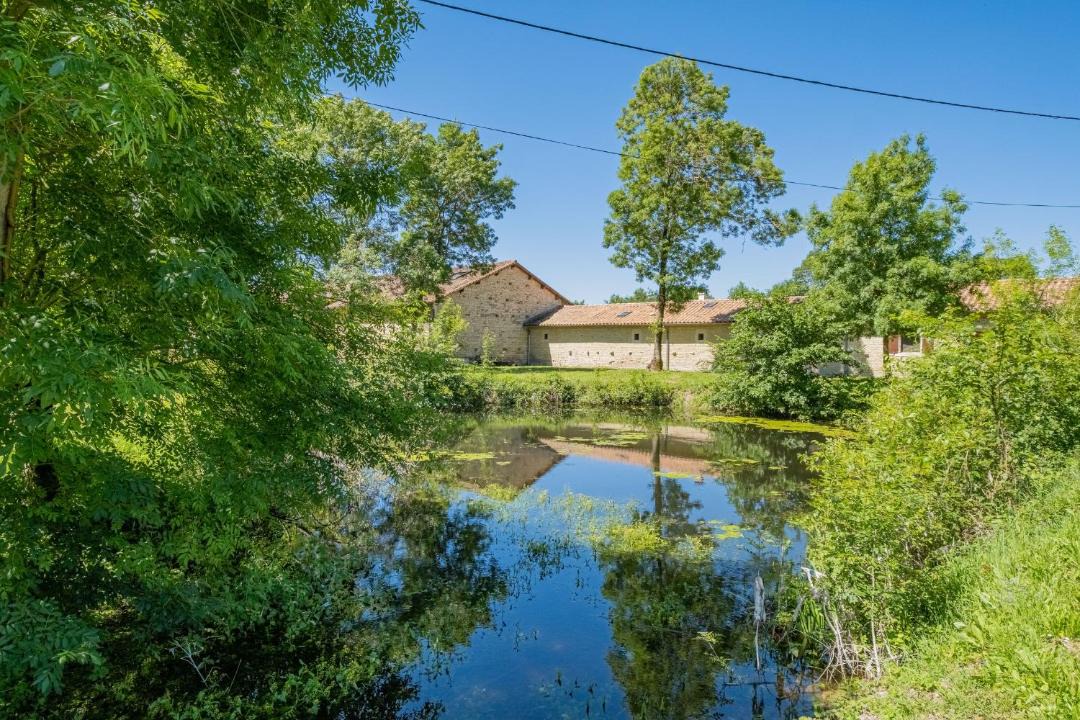 Photo of Outdoor in Brulain