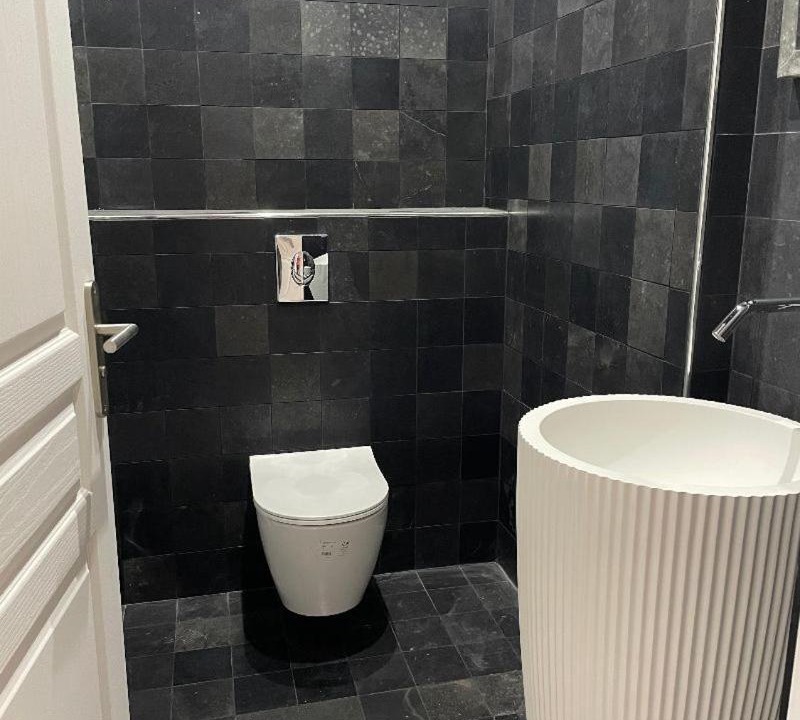 Photo of Bathroom in Arveyres