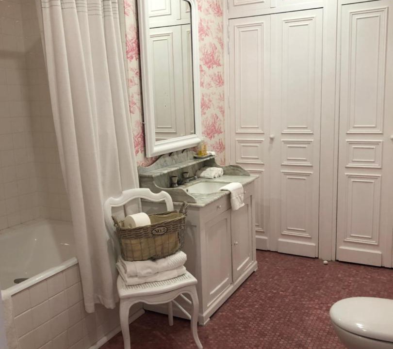 Photo of Bathroom in Chapdeuil
