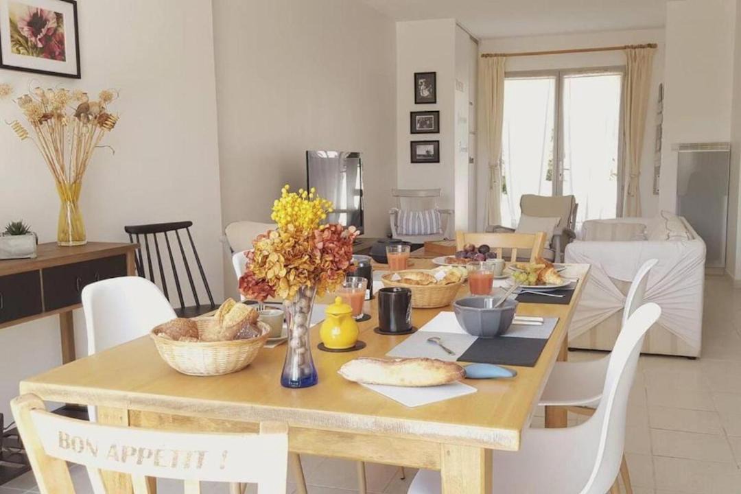 Photo of Livingroom in Goult