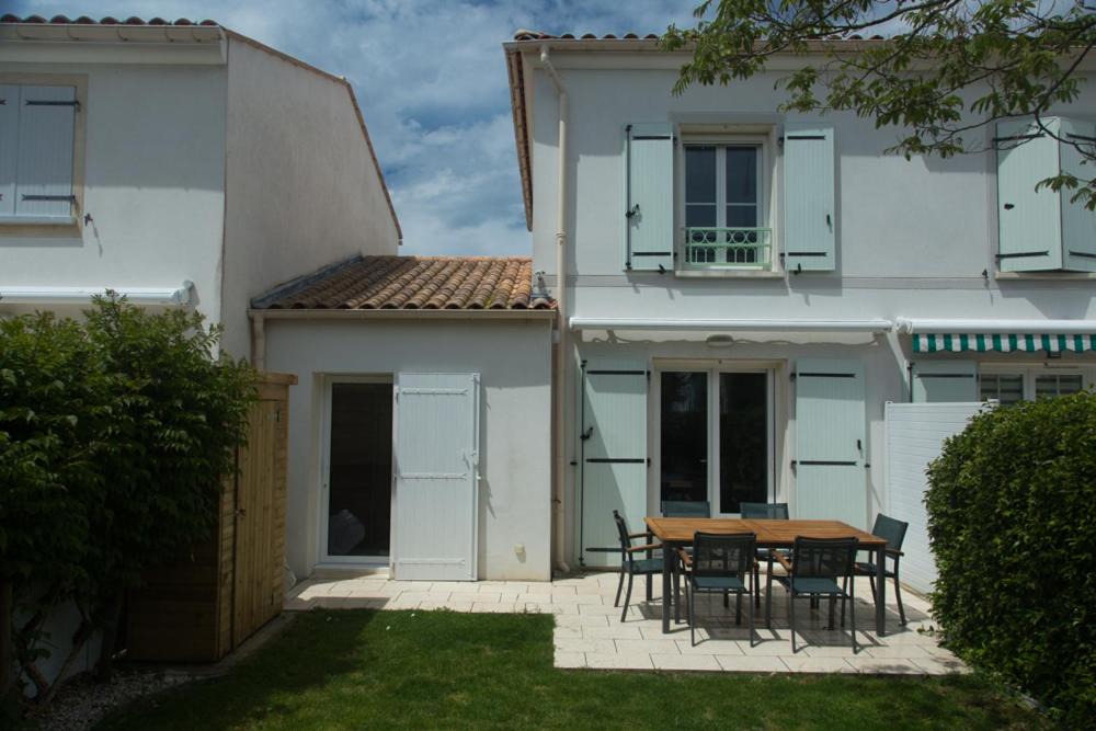 Photo of Buildings in Vaux-sur-Mer