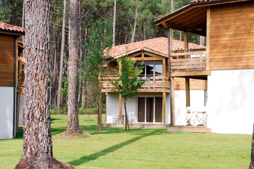 Photo of Buildings in Parentis-en-Born