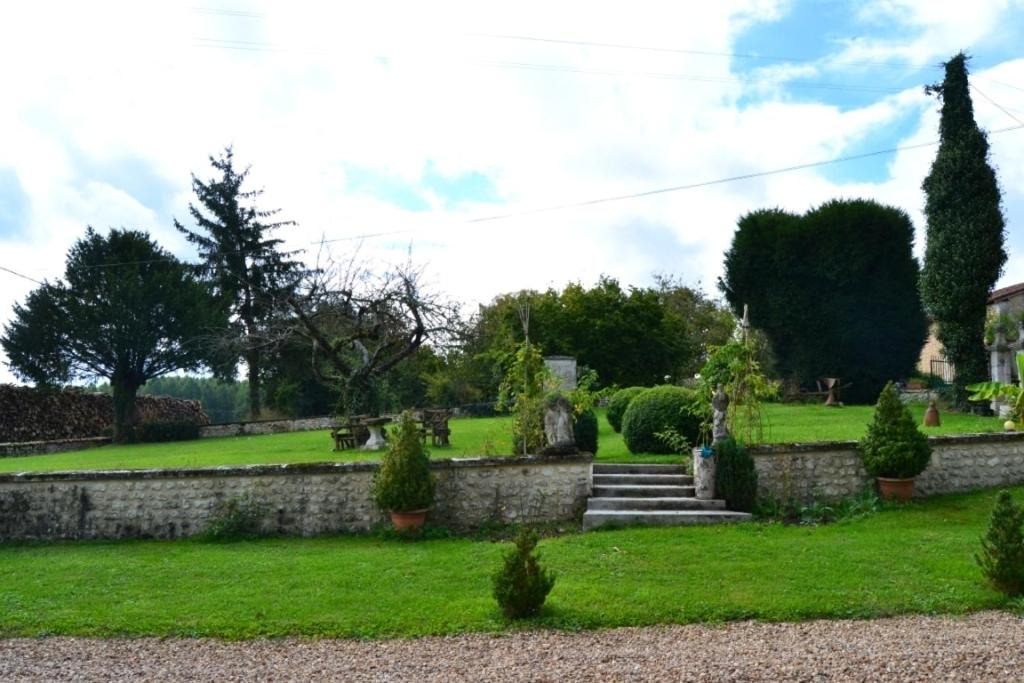 Photo of Others in Montmoreau-Saint-Cybard