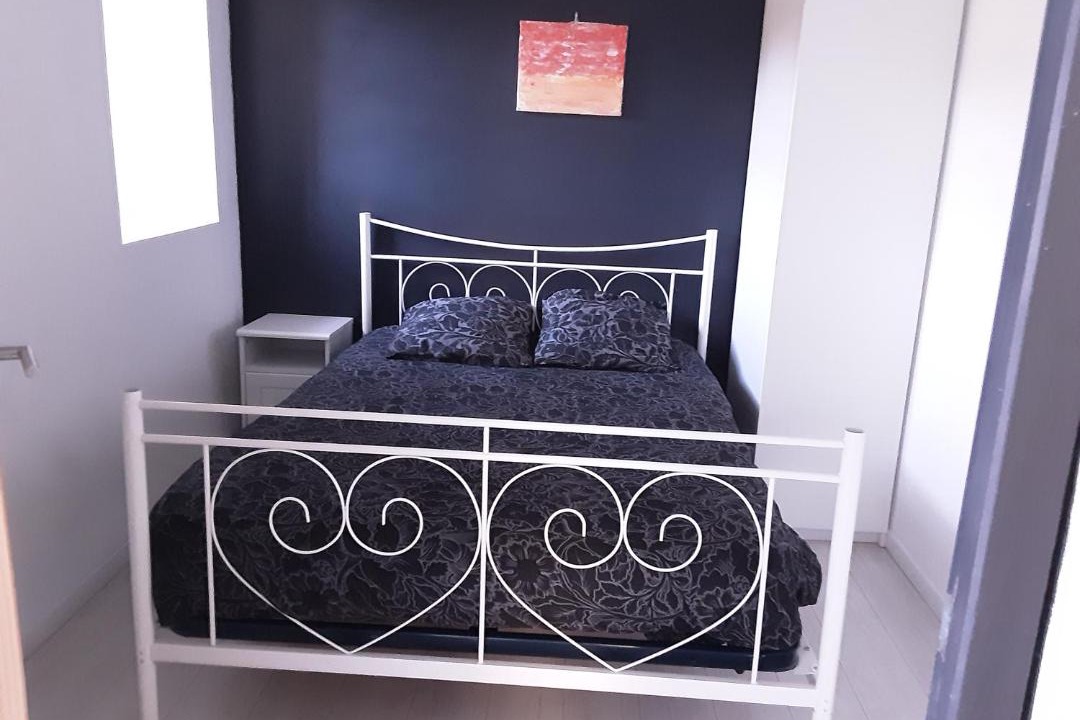 Photo of Bedroom in Savigny-Levescault