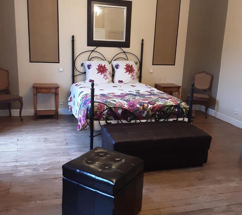 Photo of Bedroom in Savigny-Levescault