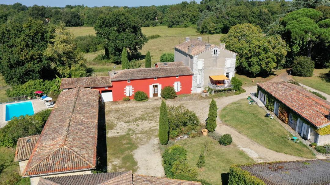 Photo of Buildings in Montlieu la Garde