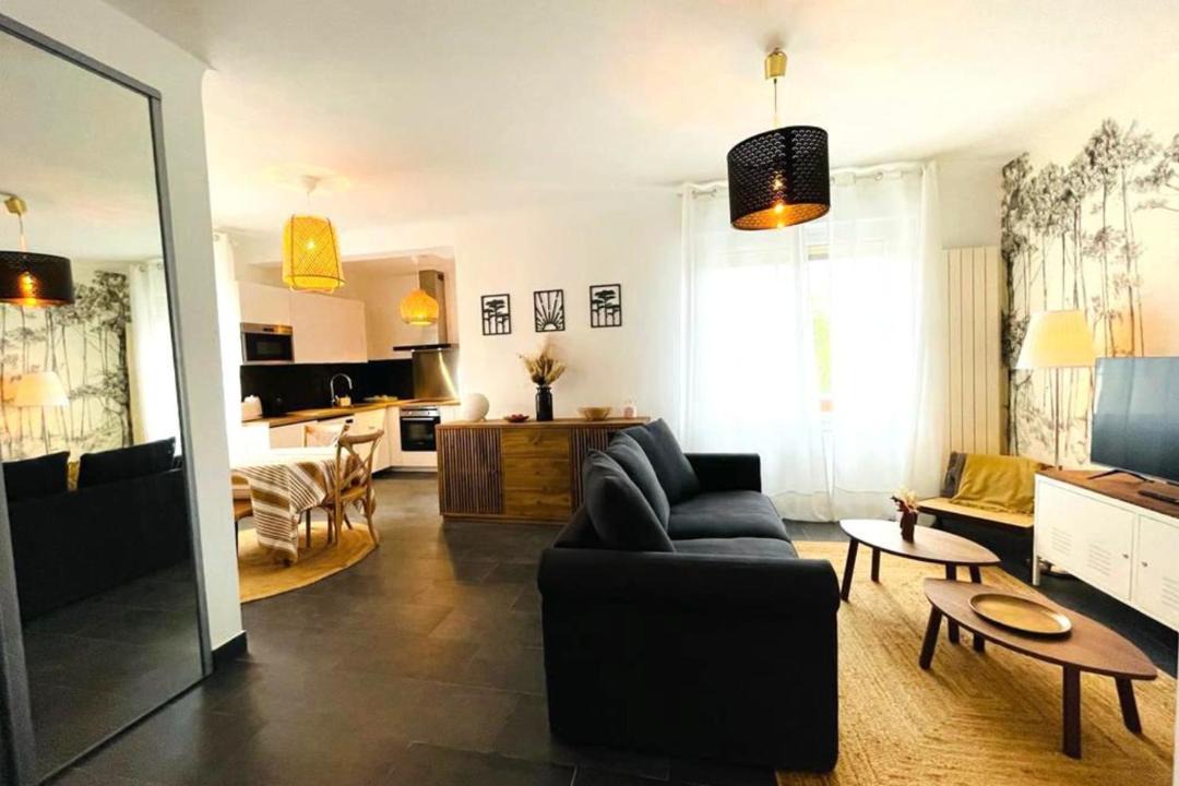 Photo of Livingroom in Bayonne
