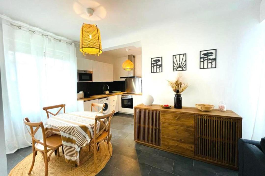 Photo of Livingroom in Bayonne