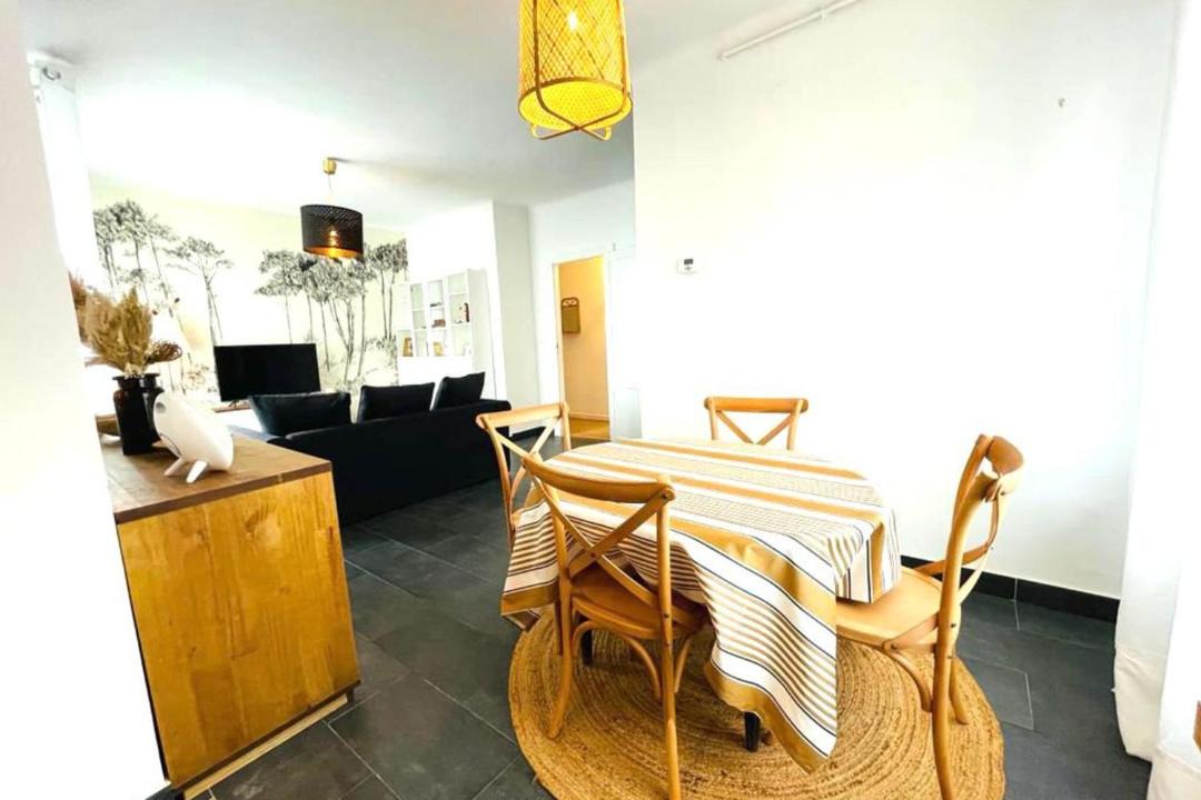Photo of Livingroom in Bayonne