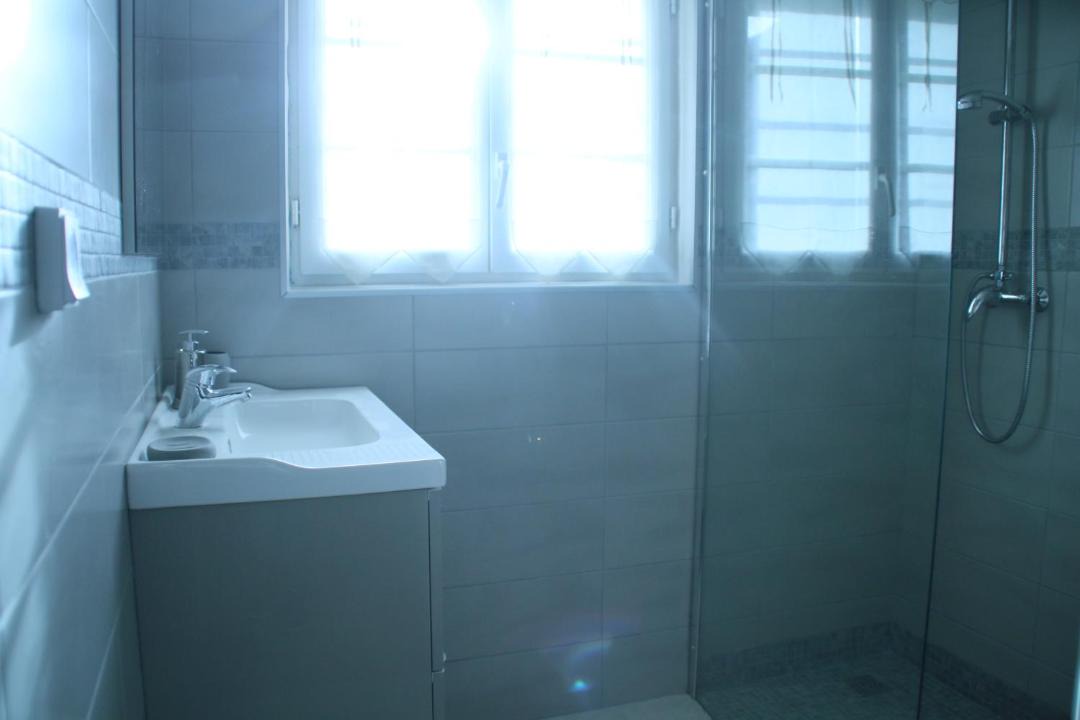 Photo of Bathroom in Lhommaize
