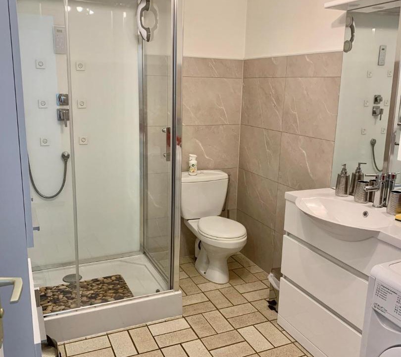 Photo of Bathroom in La Seyne-sur-Mer