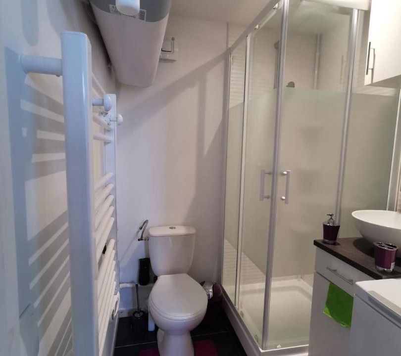 Photo of Bathroom in Begles
