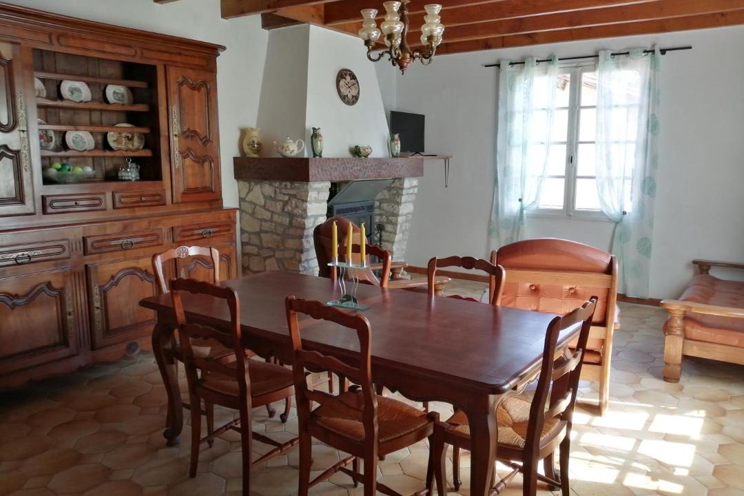 Photo of Livingroom in Saint-Andre-de-Double