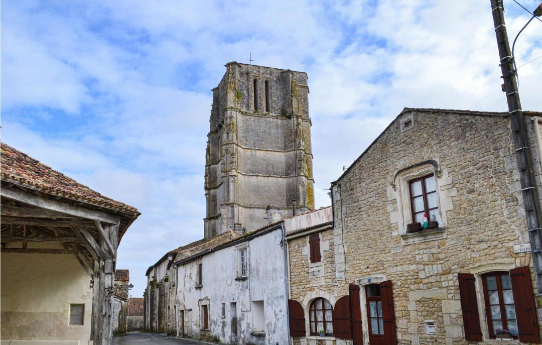 Photo of Buildings in Saint Jean d'Angle