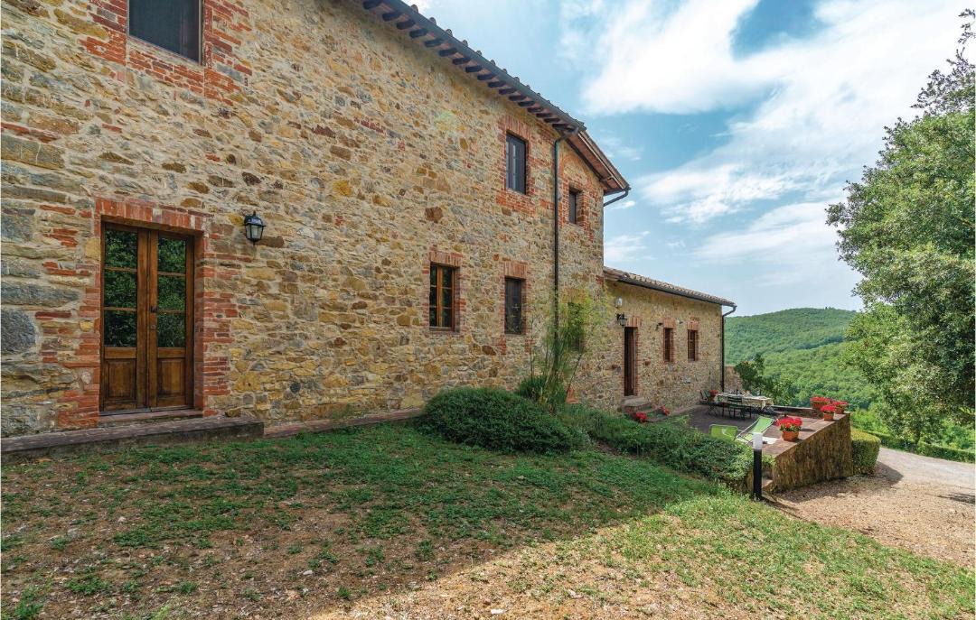 Photo of Buildings in Bucine