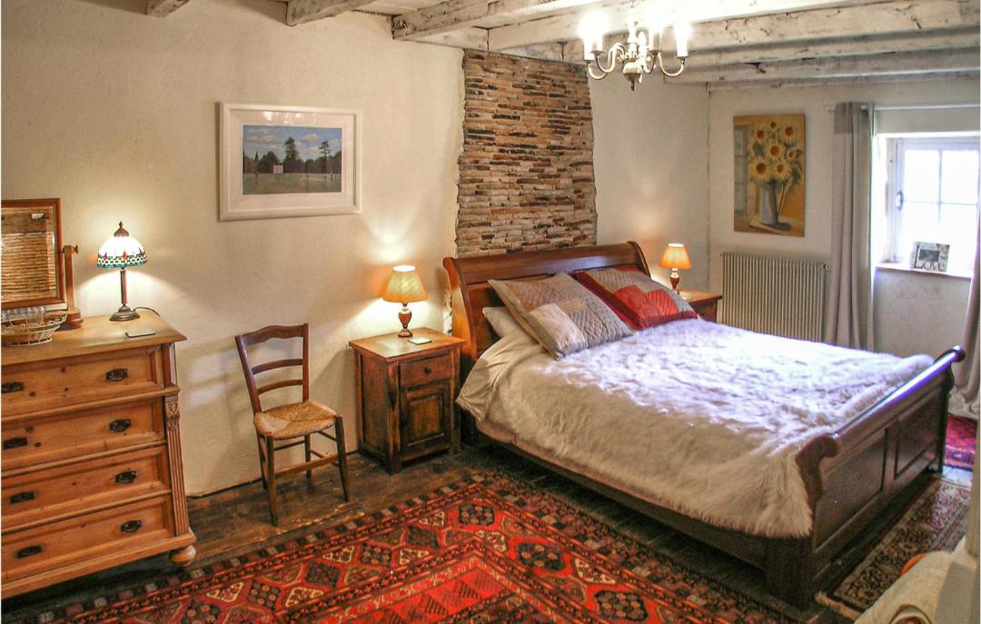 Photo of Bedroom in Suaux