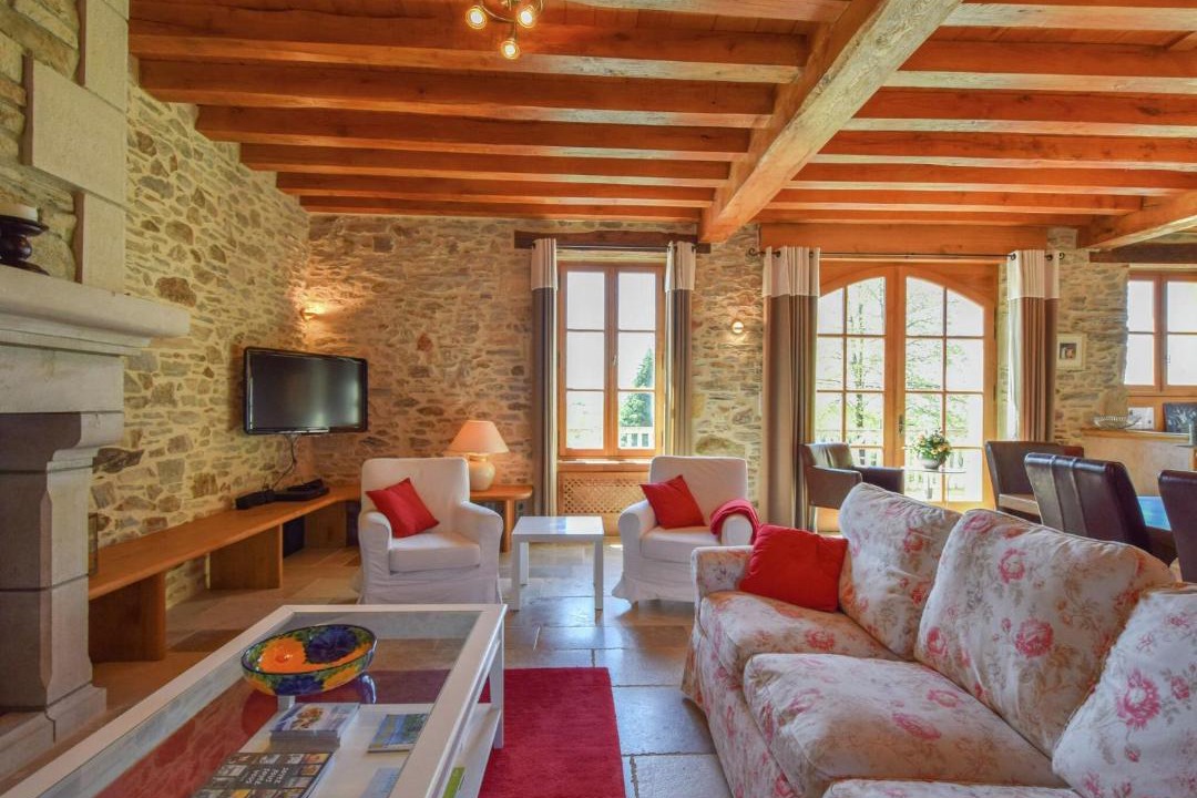 Photo of Livingroom in Saint-Medard-d'Excideuil