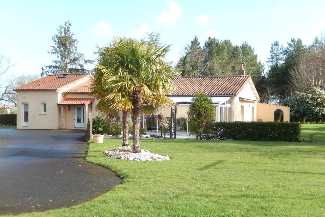 Photo of Others in Bressuire