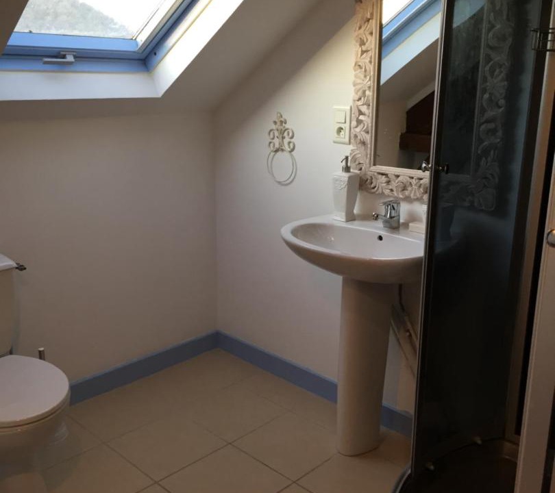 Photo of Bathroom in Saint-Pantaleon-de-Larche