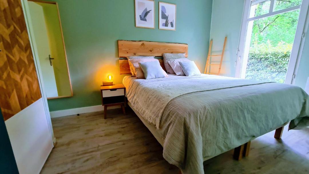 Photo of Bedroom in Gujan-Mestras