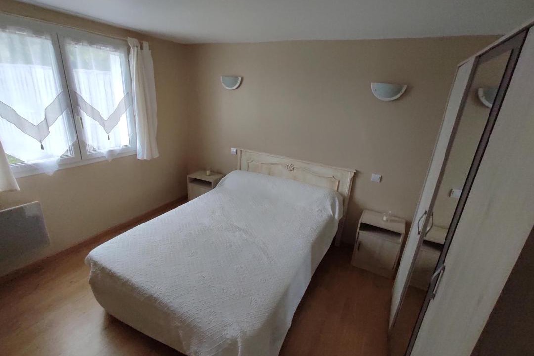 Photo of Bedroom in Plazac