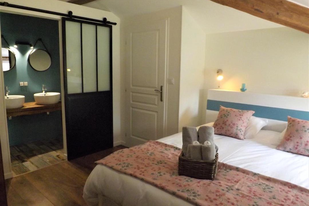 Photo of Bedroom in Parentis-en-Born