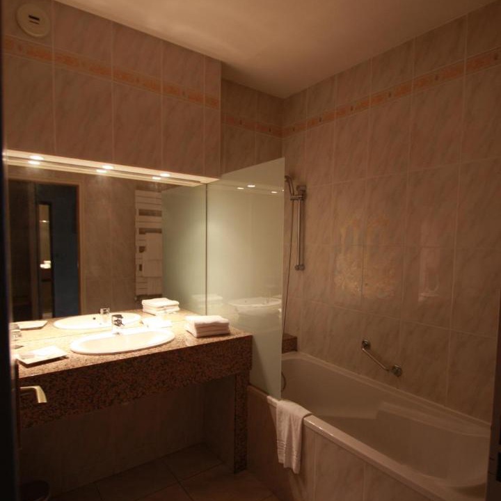 Photo of Bathroom in Chasseneuil-du-Poitou