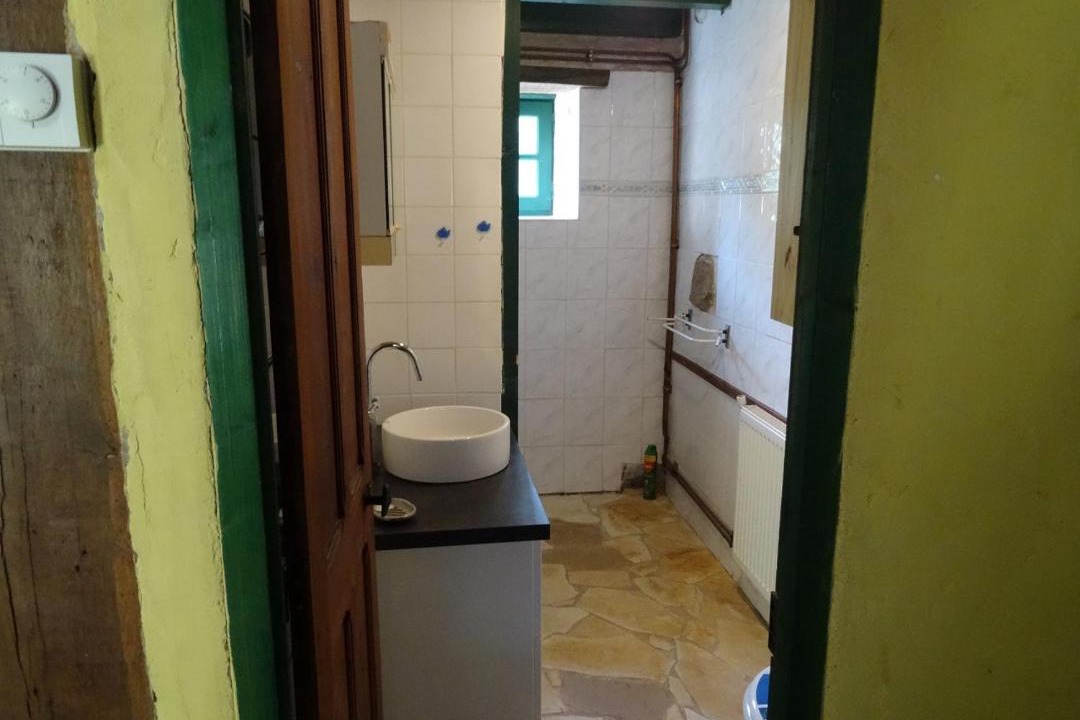 Photo of Bathroom in Nontron