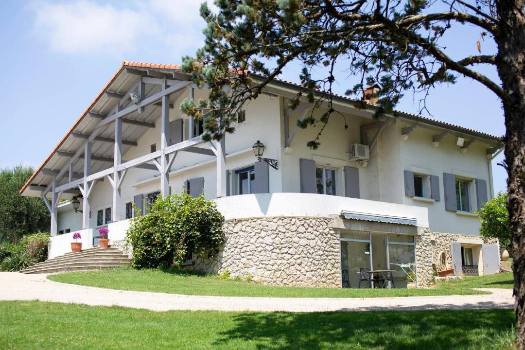 Photo of Buildings in Sarraziet