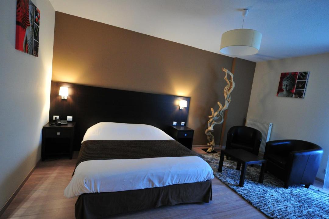Photo of Bedroom in Chasseneuil-du-Poitou