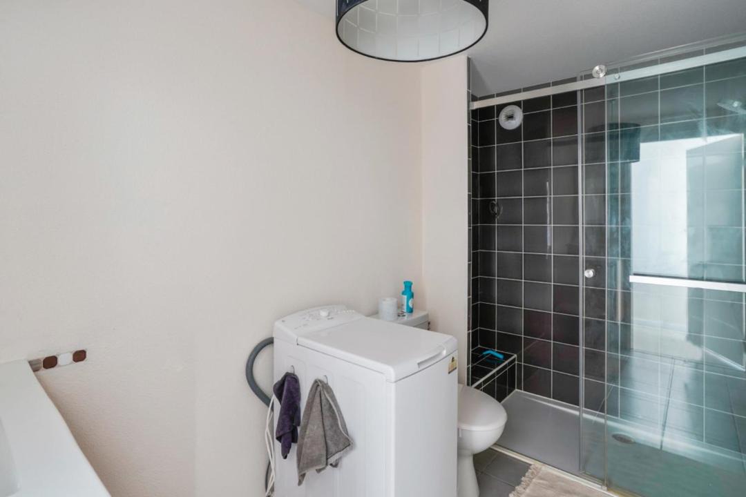 Photo of Bathroom in Begles
