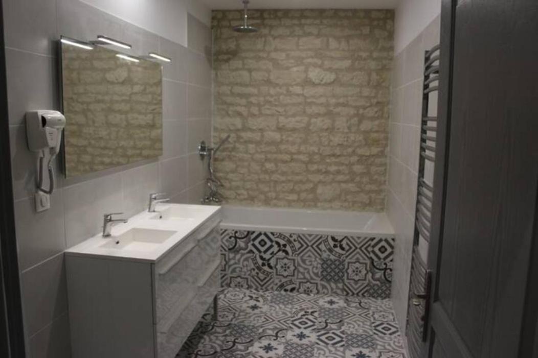 Photo of Bathroom in Echire
