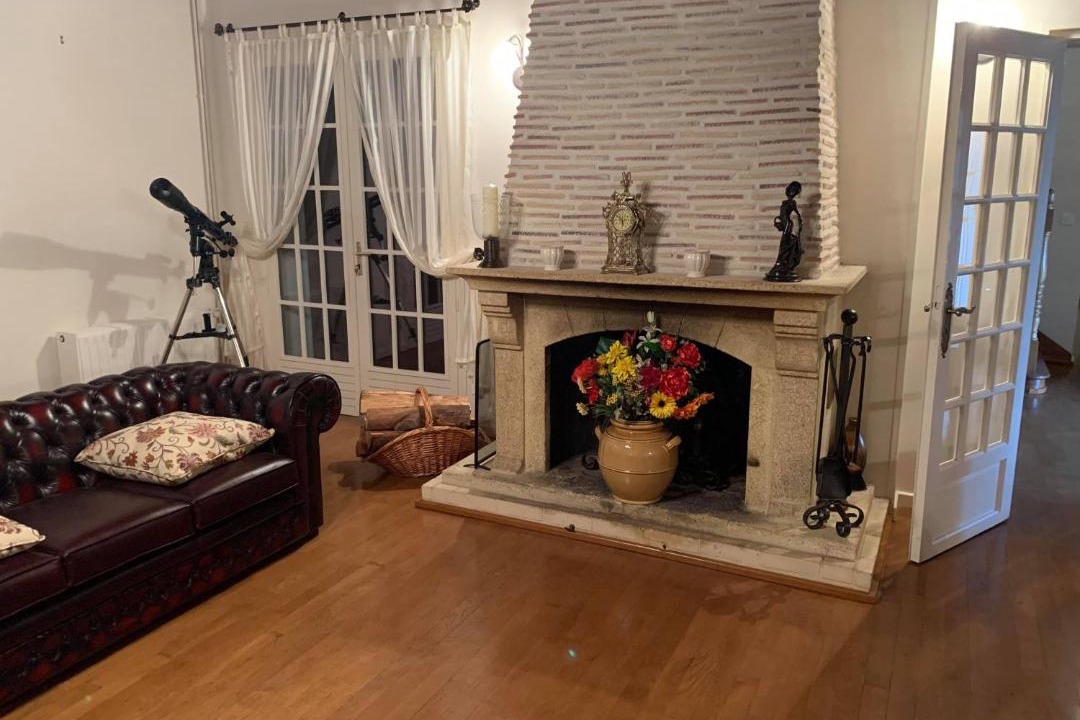 Photo of Livingroom in Dournazac