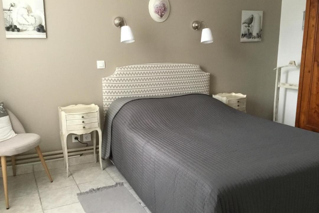 Photo of Bedroom in Pessac-sur-Dordogne
