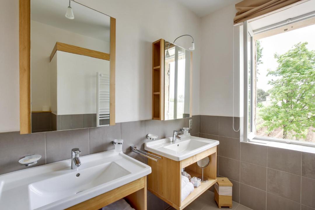 Photo of Bathroom in Saint-Etienne-De-Lisse