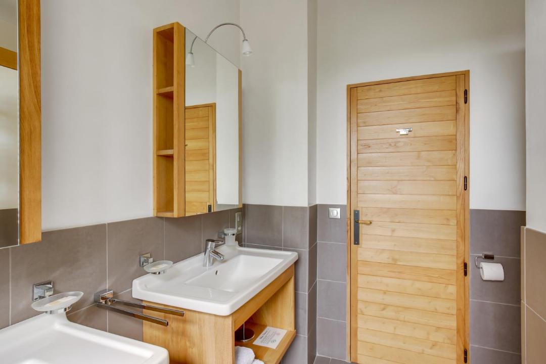 Photo of Bathroom in Saint-Etienne-De-Lisse
