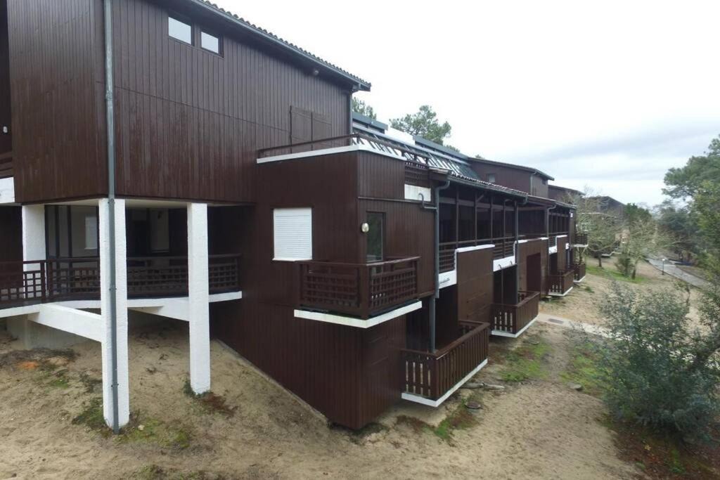Photo of Buildings in Maubuisson