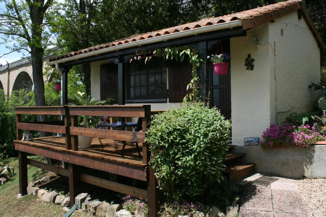 Photo of Buildings in L'Isle-Jourdain