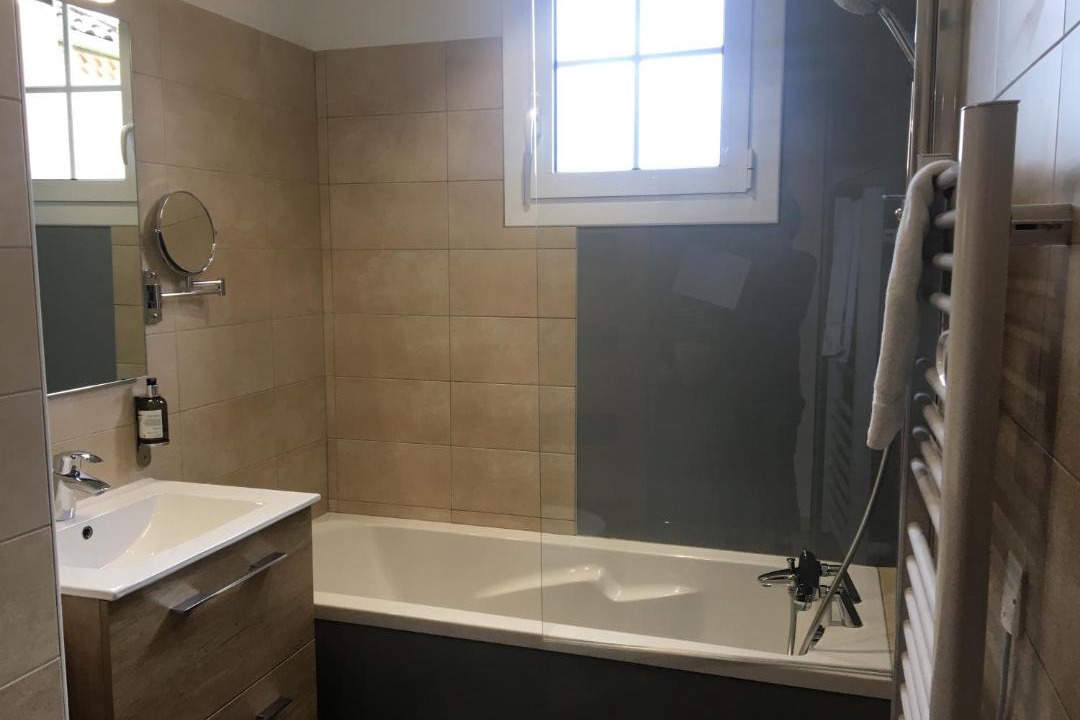 Photo of Bathroom in Limeuil