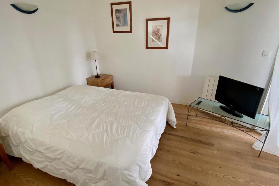 Photo of Bedroom in L'Herbe
