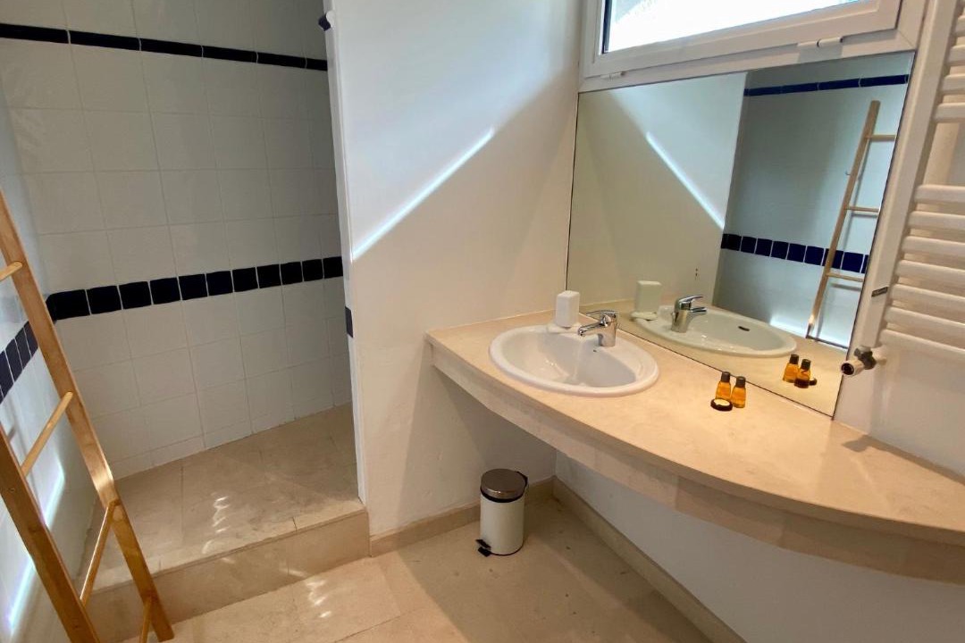 Photo of Bathroom in L'Herbe