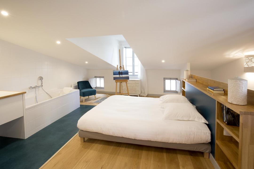 Photo of Bedroom in Saint-Michel
