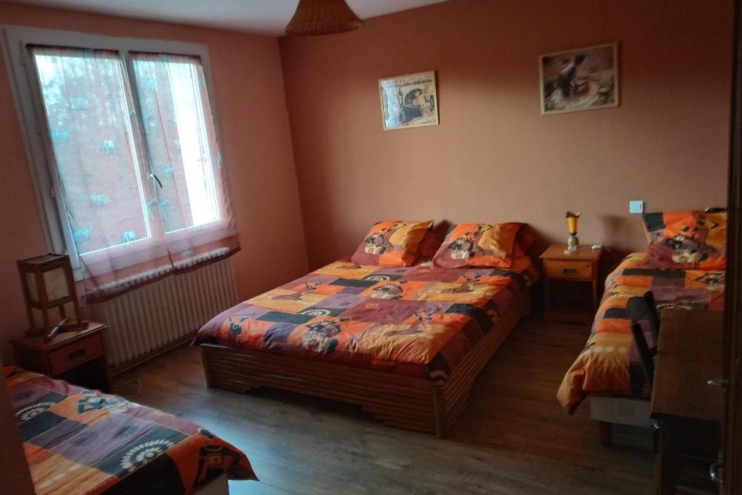 Photo of Bedroom in Saint-Martin-l'Ars